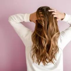 Cuándo cortar el pelo para que crezca fuerte y abundante de verdad