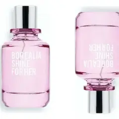 Dos frascos de perfume rosa "Borealia Shine For Her" de Mercadona, con tapas plateadas.