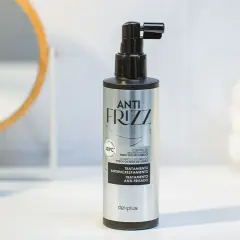 Tratamiento Anti Frizz para controlar el pelo encrespado. Ideal para todo tipo de cabellos, deja tu melena suave y manejable.