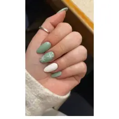 Uñas de Navidad elegante: ideas sofisticadas para brillar esta temporada