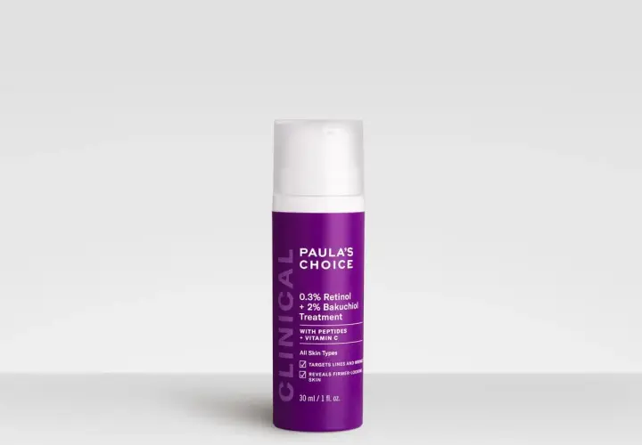 Tratamiento Paula's Choice Clinical con bakuchiol, que es un ingrediente clave para reducir líneas finas y mejorar la firmeza de la piel.