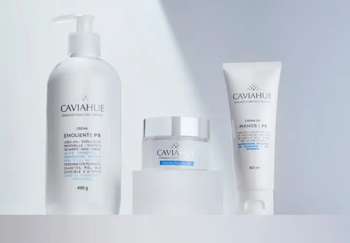 Tres productos de Caviahue: crema corporal con urea al 10%, crema facial y crema de manos.