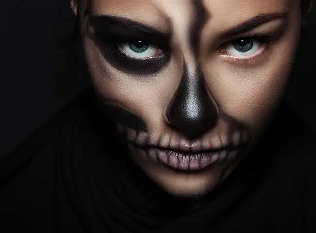 Maquillajes Halloween fáciles que puedes hacer en minutos sin complicaciones