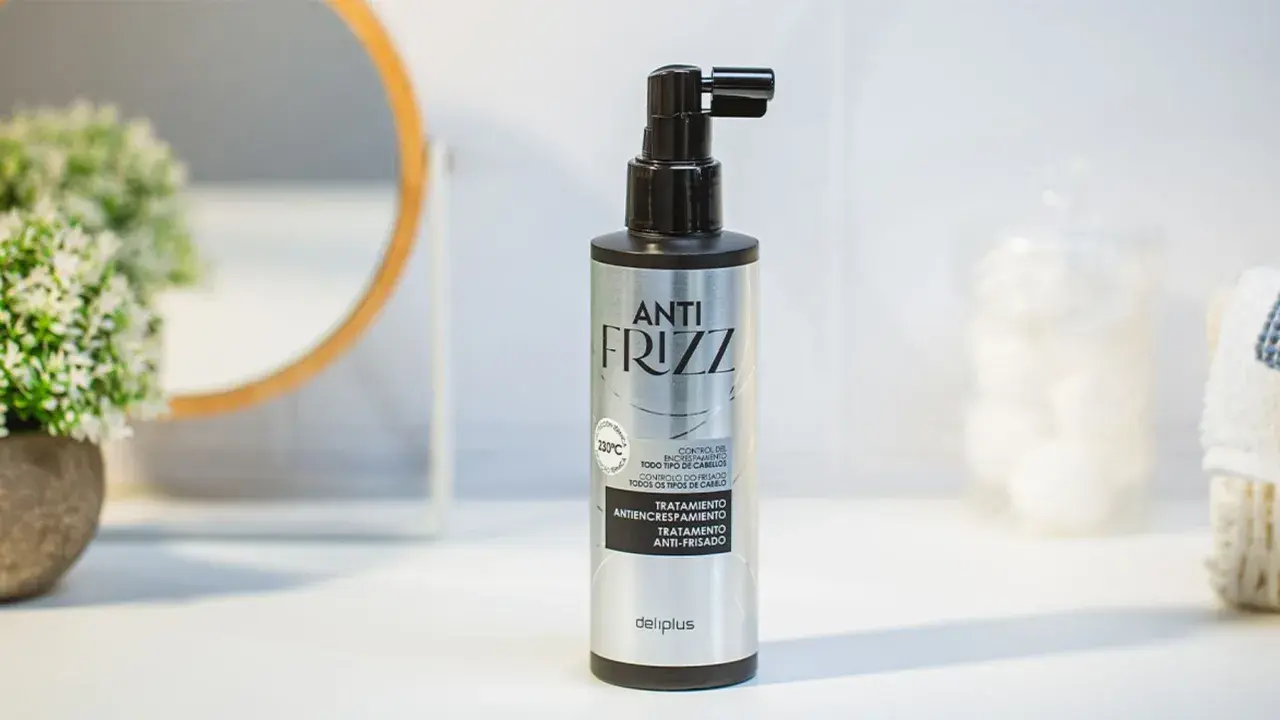 Tratamiento Anti Frizz para controlar el pelo encrespado. Ideal para todo tipo de cabellos, deja tu melena suave y manejable.