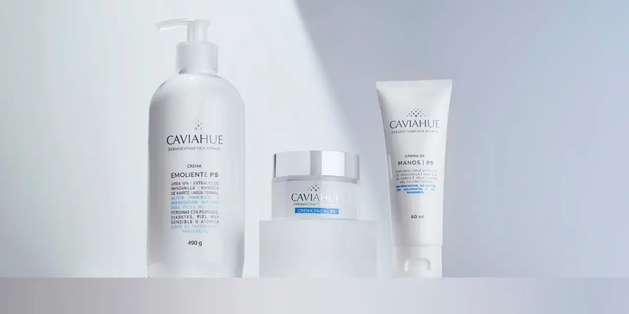 Tres productos de Caviahue: crema corporal con urea al 10%, crema facial y crema de manos.